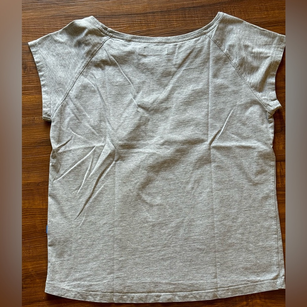 Adidas tshirt - Picture 2 of 3